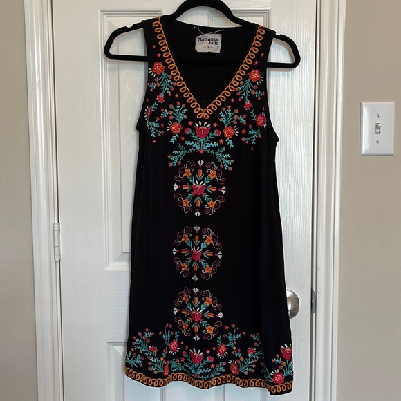 Savanna Jane Dresses & Skirts - Savanna Jane Floral Embroidered Dress